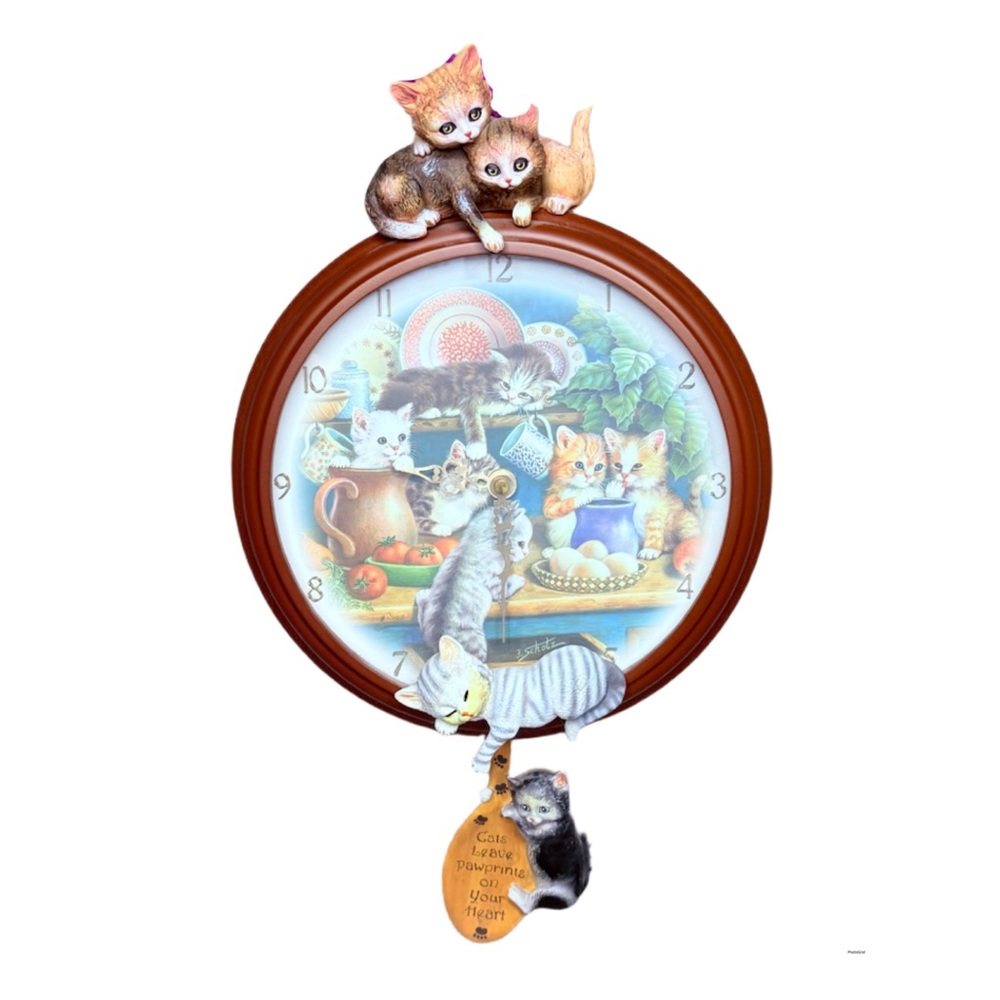 The Bradford exchange "Kitchen Capers" Cat Art Wall Clock Art works as shown